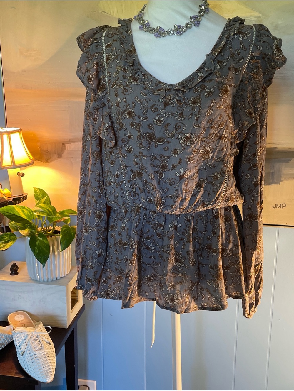 ODDY Taupe Floral Ruffle Peplum Top